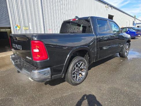 Used 2025 RAM 1500 Laramie AWD/4WD image 4
