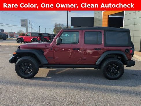 Used 2021 Jeep Wrangler Unlimited Willys image 7