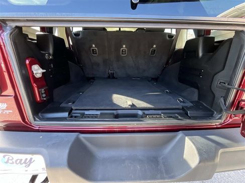 Used 2021 Jeep Wrangler Unlimited Islander image 12