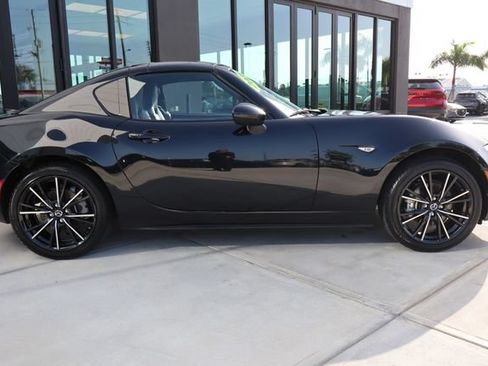 Used 2025 MAZDA MX-5 Miata RF Grand Touring RWD image 2