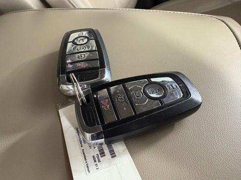 Used 2020 Lincoln Aviator Reserve w/ Elements Package Plus image 45