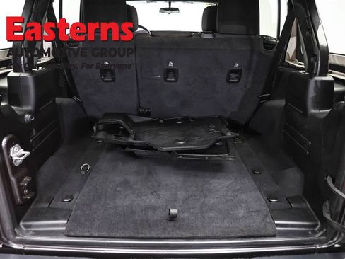 Used 2020 Jeep Wrangler Unlimited Sport image 9