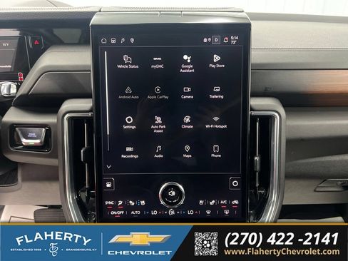 Used 2025 GMC Yukon XL Denali AWD/4WD image 29