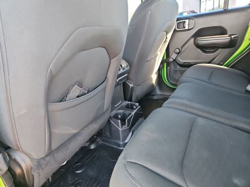 Used 2018 Jeep Wrangler Unlimited Sport image 18