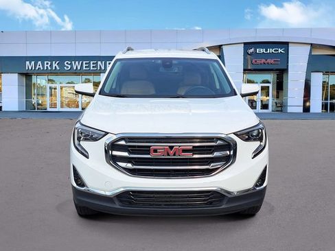 Used 2020 GMC Terrain SLT w/ Preferred Package image 2