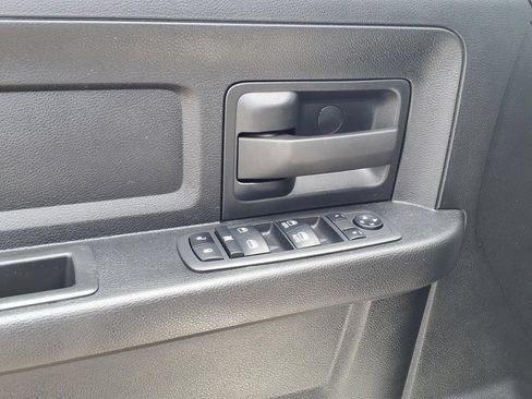 Used 2022 RAM 1500 Tradesman w/ Chrome Appearance Group AWD/4WD image 4