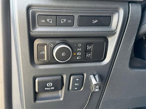 Used 2023 Ford F150 Lariat image 23