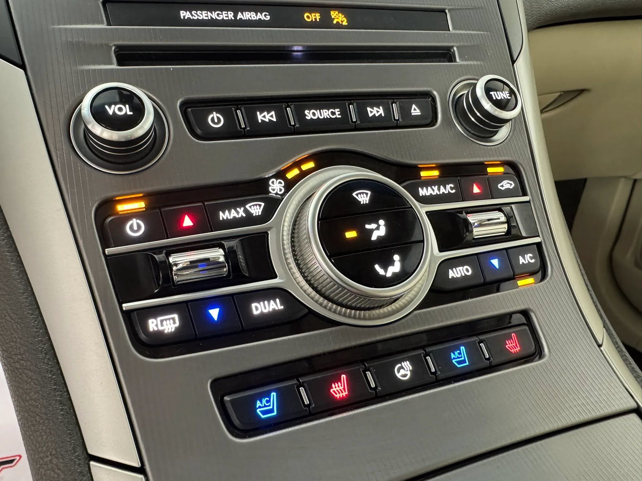 Used 2020 Lincoln MKZ Reserve FWD image 23
