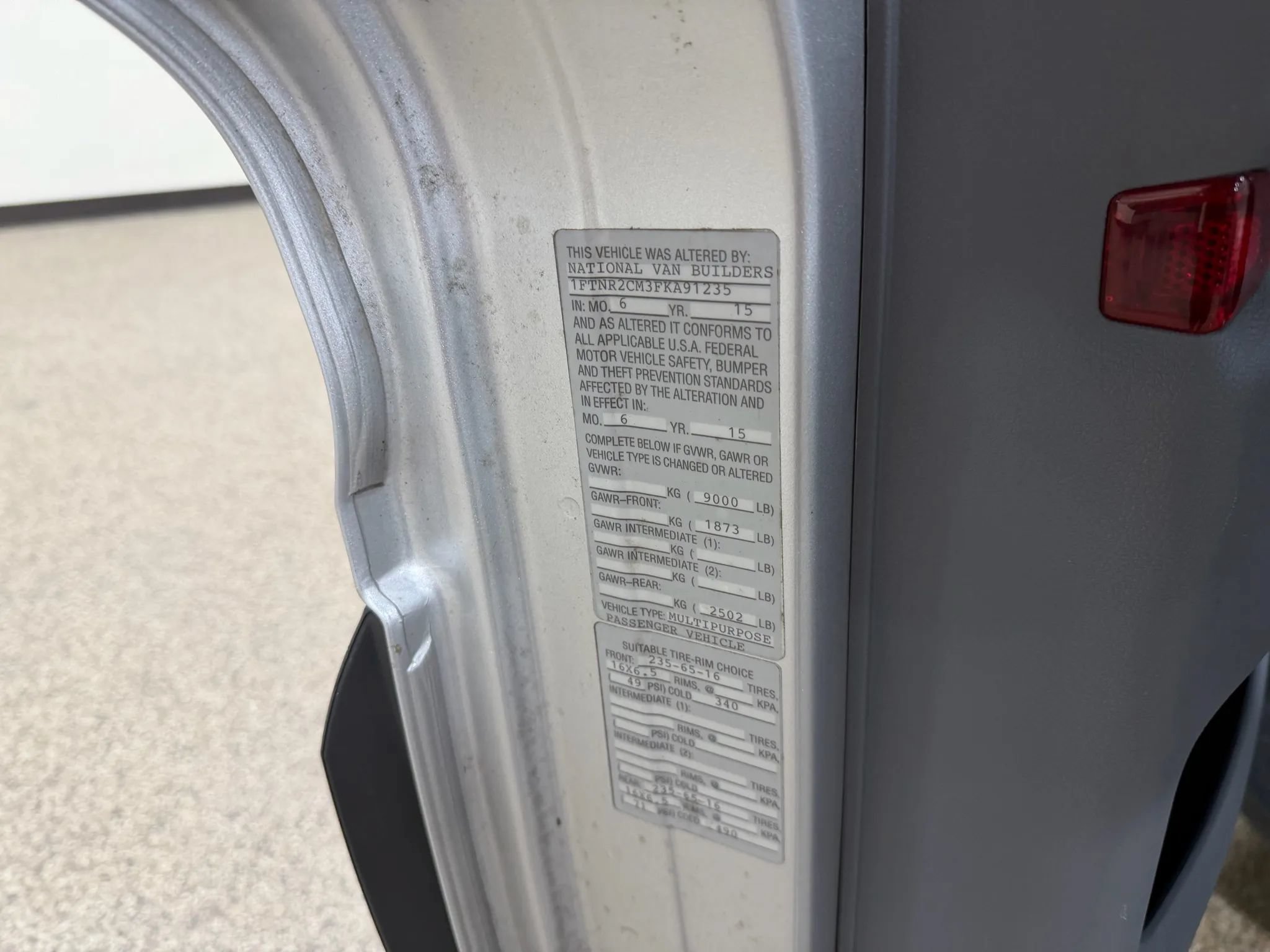Used 2015 Ford Transit 250 148 Medium Roof RWD image 66