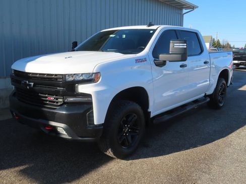 Used 2020 Chevrolet Silverado 1500 LT Trail Boss AWD/4WD image 6