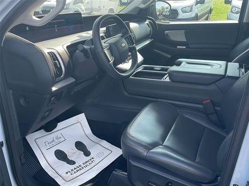 Certified 2025 Ford Expedition Max Active AWD/4WD image 9
