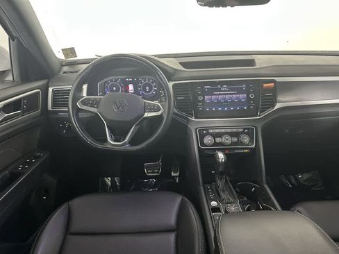 Used 2022 Volkswagen Atlas Cross Sport SEL R-Line image 37