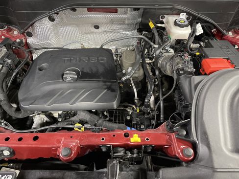 Used 2023 Buick Encore GX Essence w/ Experience Buick Package image 16