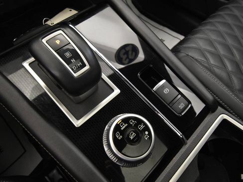 Used 2023 Mitsubishi Outlander SEL image 22