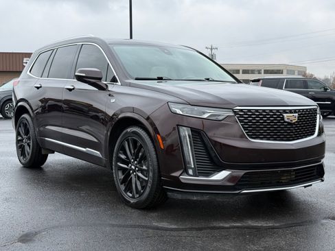 Used 2020 Cadillac XT6 Premium Luxury image 2