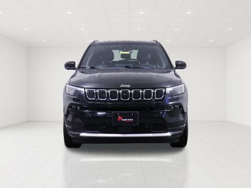 Certified 2023 Jeep Compass Limited w/ Elite Group AWD/4WD image 2