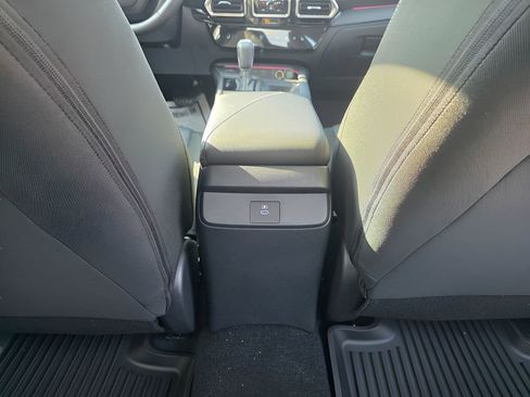 New 2026 Nissan Sentra SV image 7