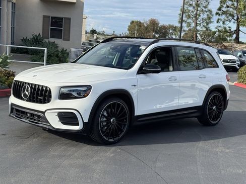 Used 2024 Mercedes-Benz GLB 35 AMG 4MATIC image 4