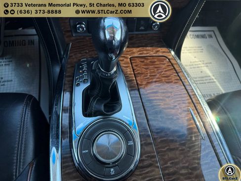 Used 2017 Nissan Armada Platinum w/ Interior Lighting Package image 24