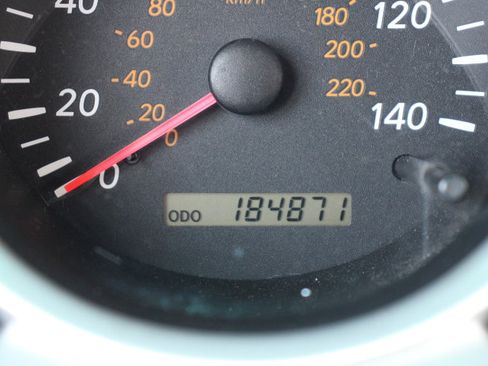 Used 2005 Toyota Highlander V6 FWD image 23