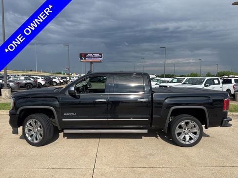 Used 2018 GMC Sierra 1500 Denali w/ Denali Ultimate Package AWD/4WD image 3
