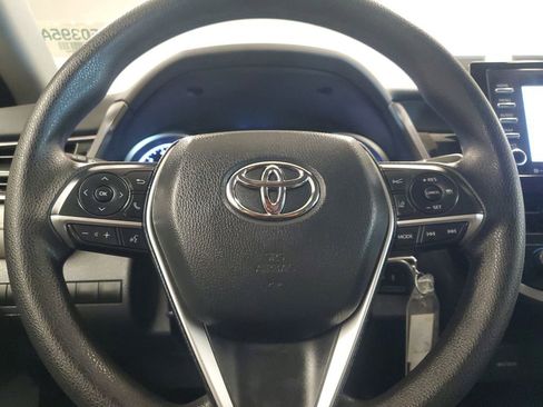 Used 2023 Toyota Camry LE image 19