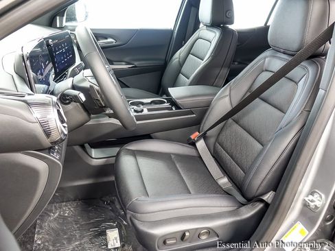 New 2026 Chevrolet Equinox LT image 9