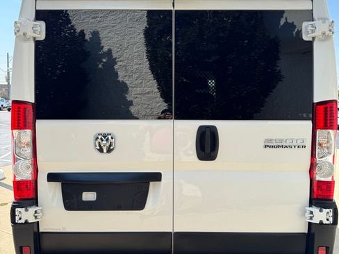 Used 2025 RAM ProMaster 2500 w/ U-Haul Equipment Group FWD image 4