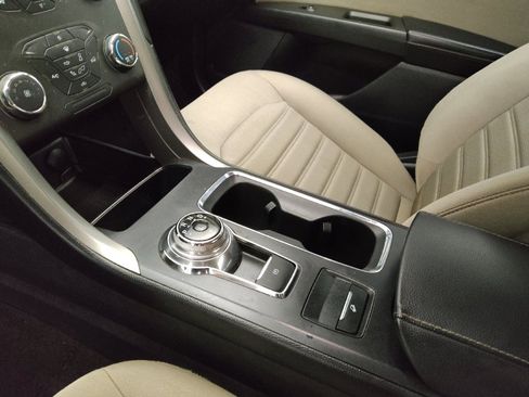 Used 2020 Ford Fusion S image 26