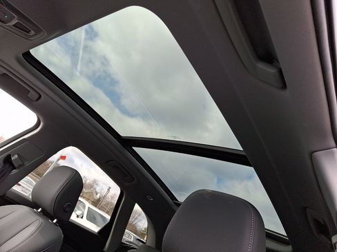 Certified 2025 Audi Q5 Premium w/ Convenience Package image 19