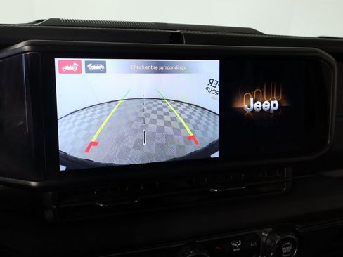 Used 2024 Jeep Wrangler Unlimited Rubicon 4xe image 6