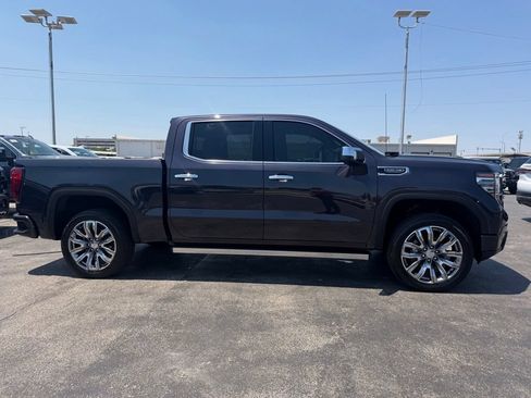 Used 2025 GMC Sierra 1500 Denali AWD/4WD image 4