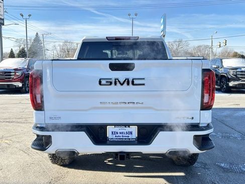 Certified 2022 GMC Sierra 1500 AT4 w/ AT4 Preferred Package image 8