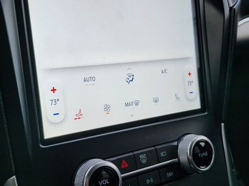 Certified 2022 Ford Edge ST image 22