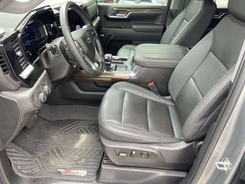 Used 2023 Chevrolet Silverado 1500 RST AWD/4WD image 11