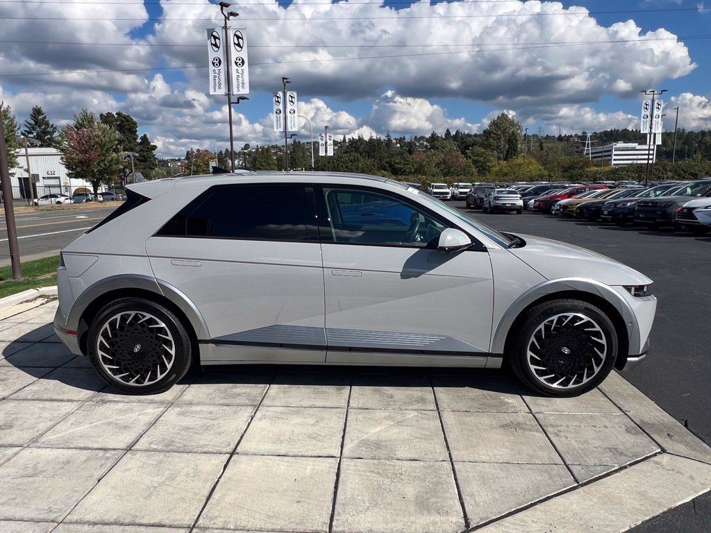 Used 2024 Hyundai Ioniq 5 Limited AWD/4WD image 6