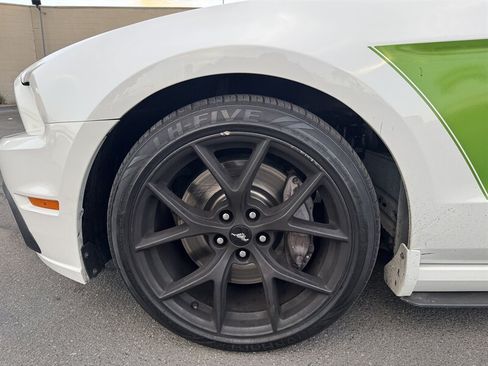 Used 2013 Ford Mustang GT Premium RWD image 8