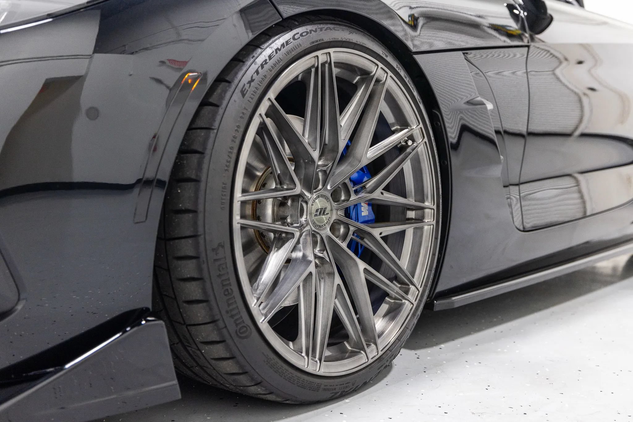 Used 2023 BMW Z4 M40i w/ Premium Package RWD image 9