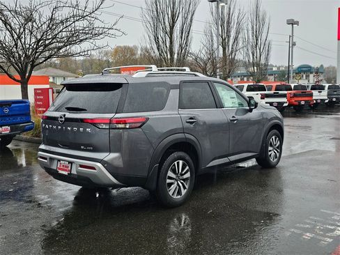 New 2025 Nissan Pathfinder SL w/ Lighting Package (N92) image 5