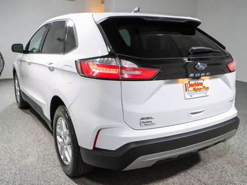Used 2022 Ford Edge SEL w/ Convenience Package AWD/4WD image 9