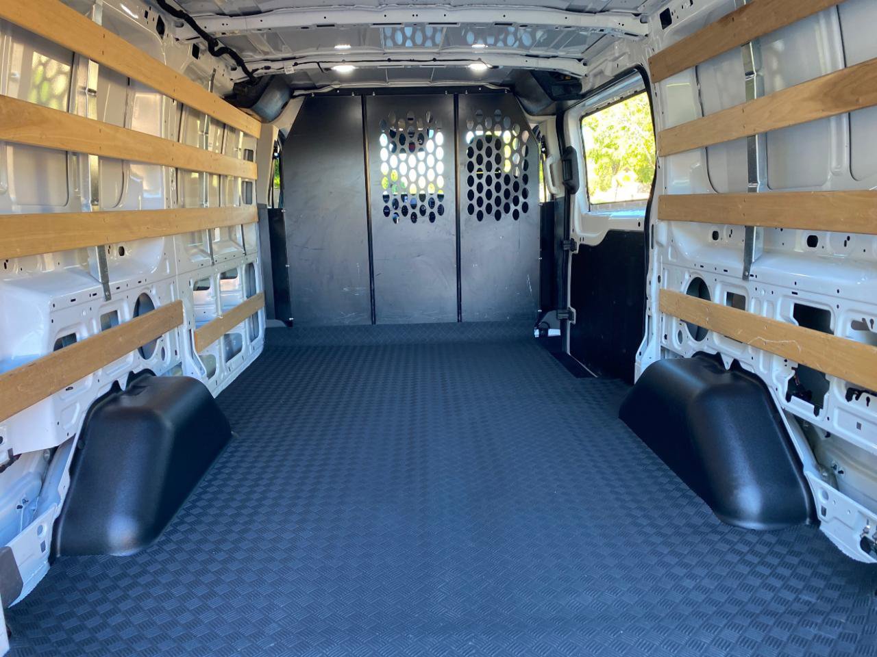 Used 2025 Ford Transit 250 Low Roof w/ Exterior Upgrade Package RWD image 7