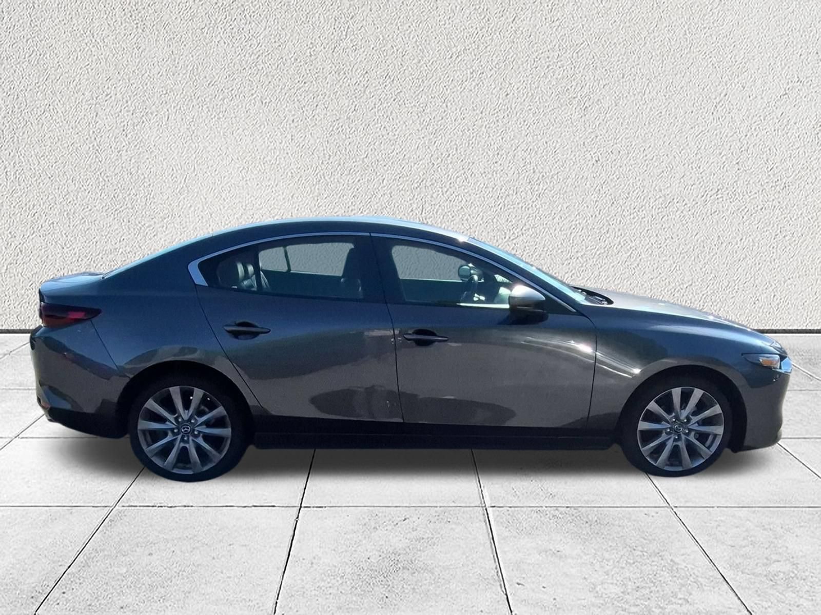 Used 2023 MAZDA MAZDA3 s FWD image 2