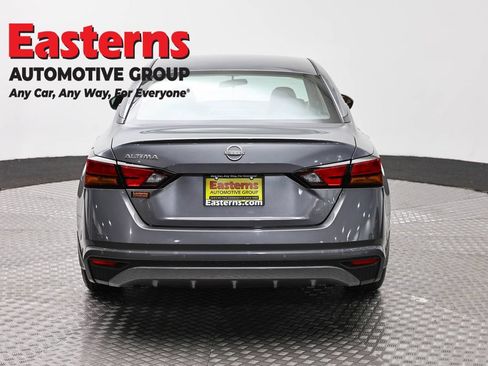 Used 2023 Nissan Altima 2.5 S FWD image 6