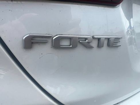 Used 2023 Kia Forte GT-Line w/ GT-Line Premium Package FWD image 19