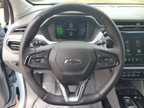 Used 2023 Chevrolet Bolt EUV Premier FWD image 28