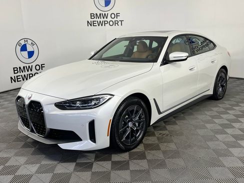 Used 2023 BMW i4 eDrive35 w/ Premium Package RWD image 2