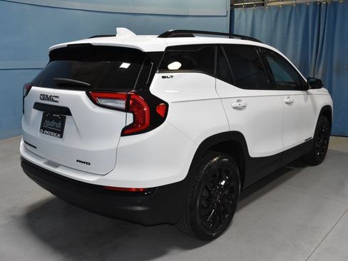 Used 2024 GMC Terrain SLT w/ Tech Package AWD/4WD image 31