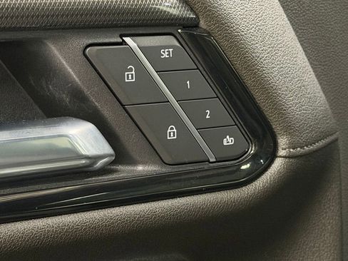 Certified 2025 GMC Sierra 1500 AT4 w/ AT4 Premium Package image 43