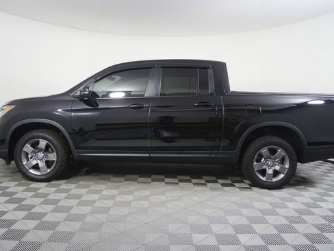 Used 2025 Honda Ridgeline TrailSport image 7