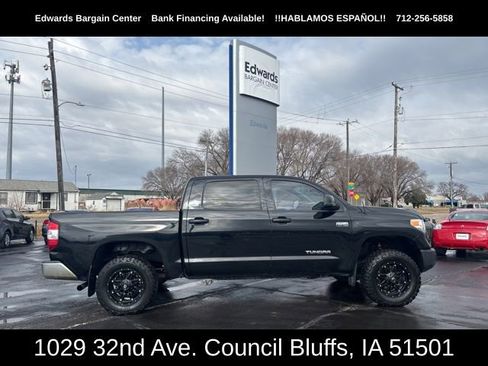Used 2017 Toyota Tundra SR5 w/ SR5 Upgrade Package image 1